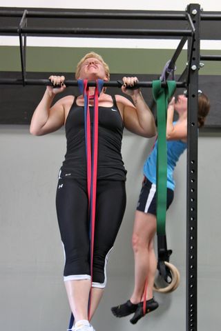 Amy_Pull-ups