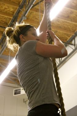 Lindsay_Rope Climb