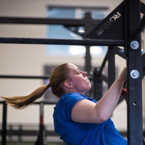 Alison Pull-up_by Rob W