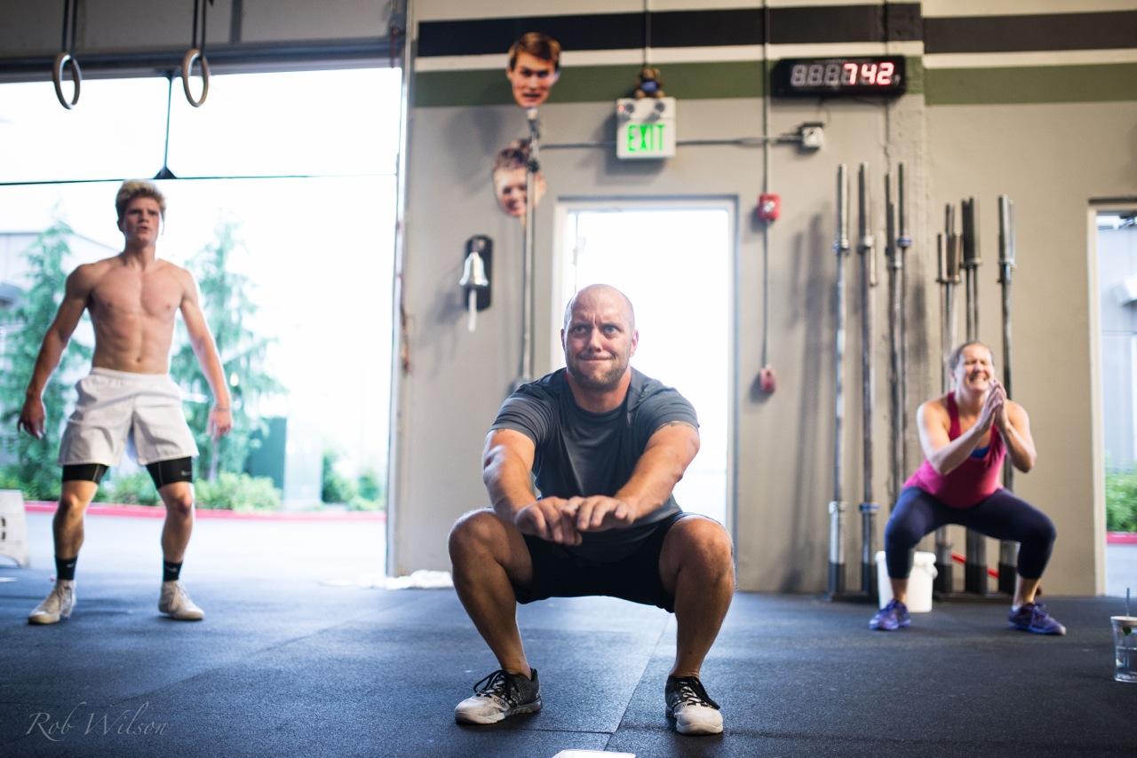 Ring Push ups vs Bench Press, which is the better exercise? — Marks.fitness