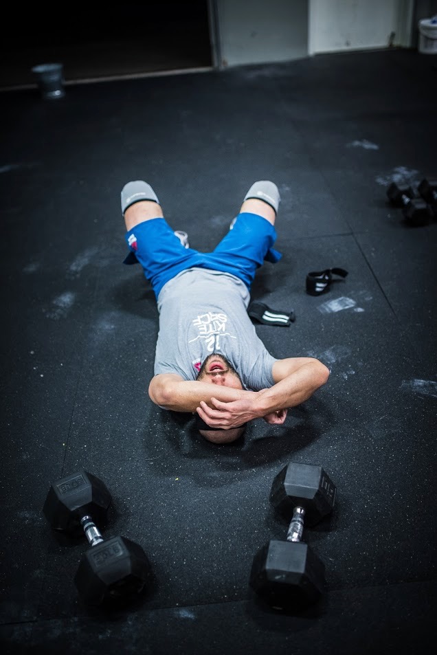 Dumbbell hang top squat