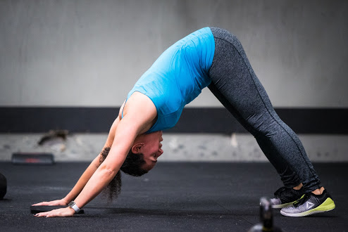 FQ Handstand and HS Walk Practice Opt. 1 AMRAP 10 mins Handstand Push ups and Alternating DB Snatches Opt. 2 AMRAP 10 mins Handstand Push ups and KB Swings SNORIDGE CROSSFIT