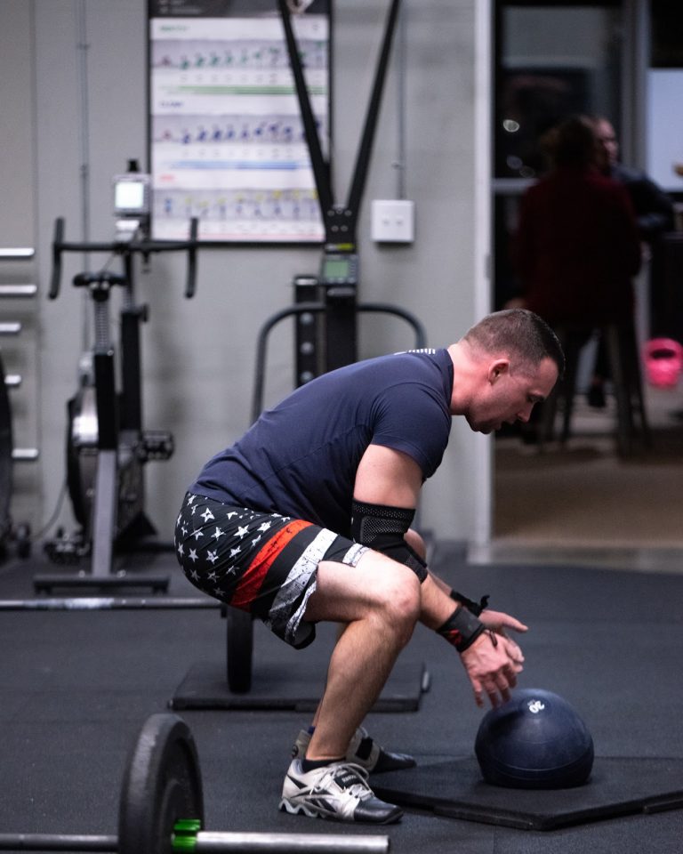 Option 1 10 RFT Pullups and Ball Slams & Opt. 2 10 RFT Single Arm Dumbbell Row and Ball