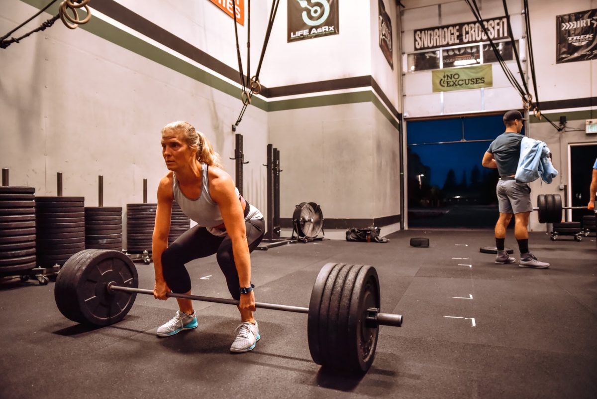 Lifting Deadlifts and Bent Over Barbell Rows & AMRAP 16 mins Toesto