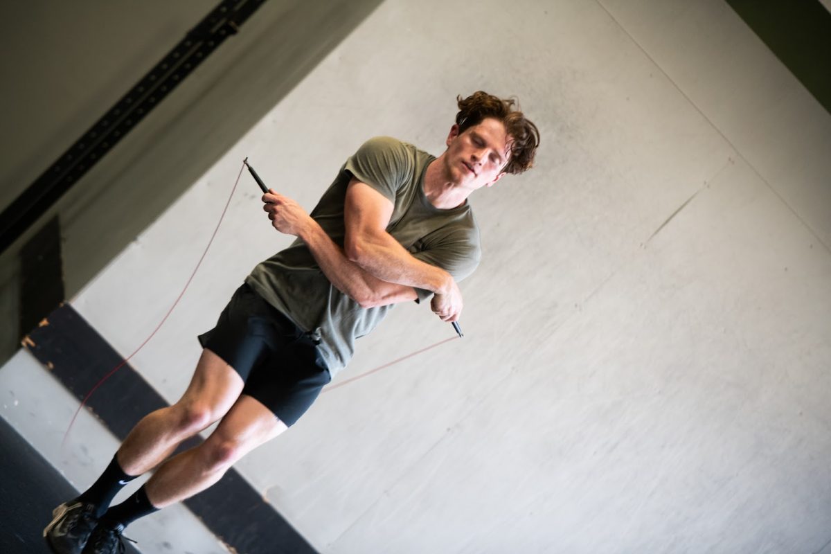 Back Squat 10RM & 4 RFME / 1 min Stations Toestobars, Box Jump