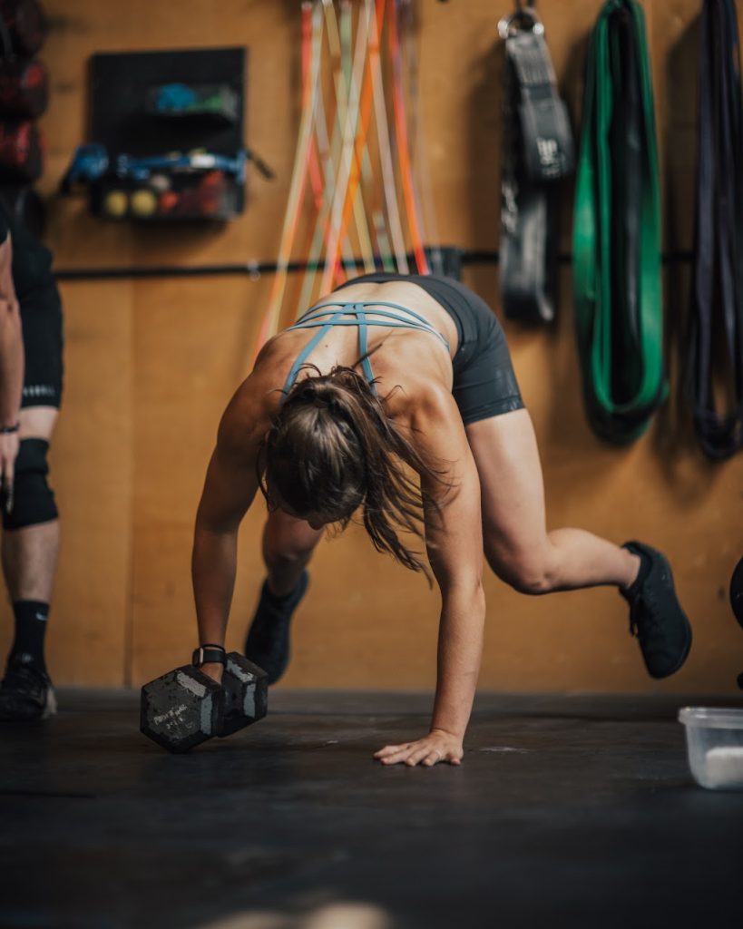 Single Arm Bent Over Row 8888 & Ring Dips 8866 & 4 RFME / 1 min